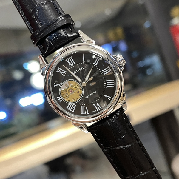 ブランド時計背面デザイン